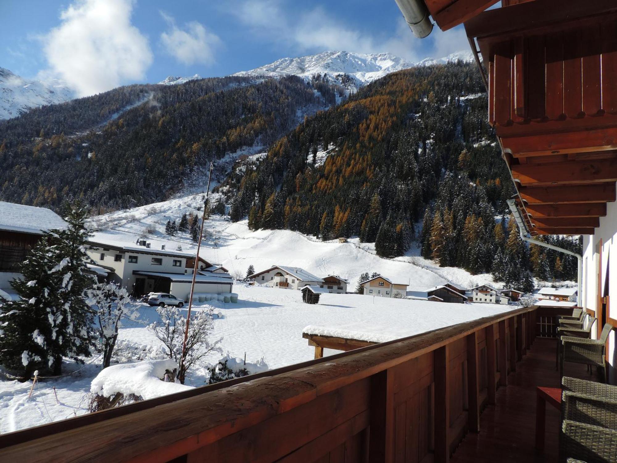Haus Renate Aparthotel Kaunertal Exterior photo