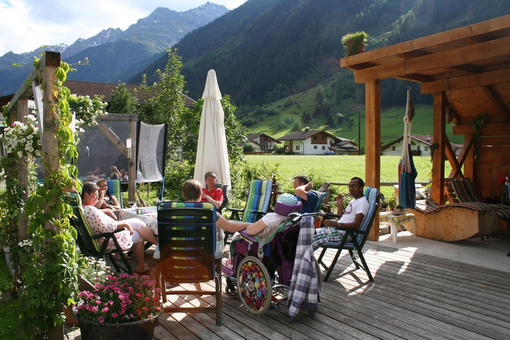 Haus Renate Aparthotel Kaunertal Exterior photo