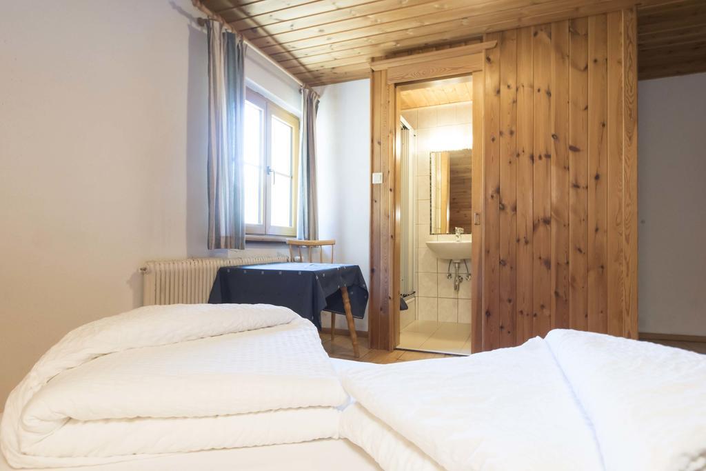 Haus Renate Aparthotel Kaunertal Room photo
