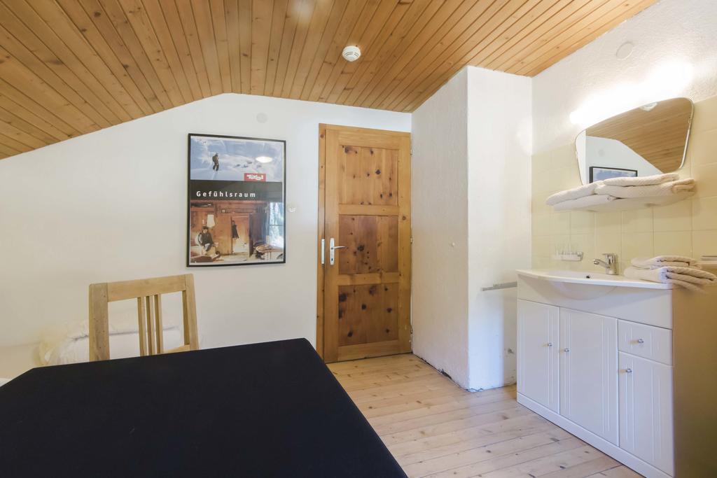Haus Renate Aparthotel Kaunertal Room photo
