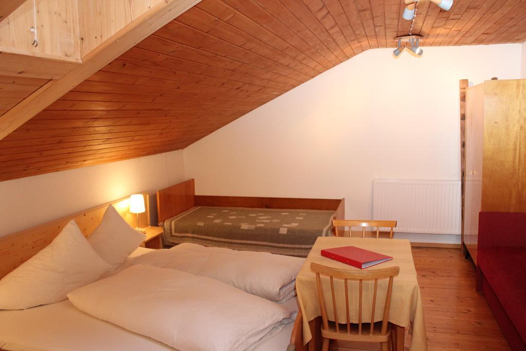 Haus Renate Aparthotel Kaunertal Room photo